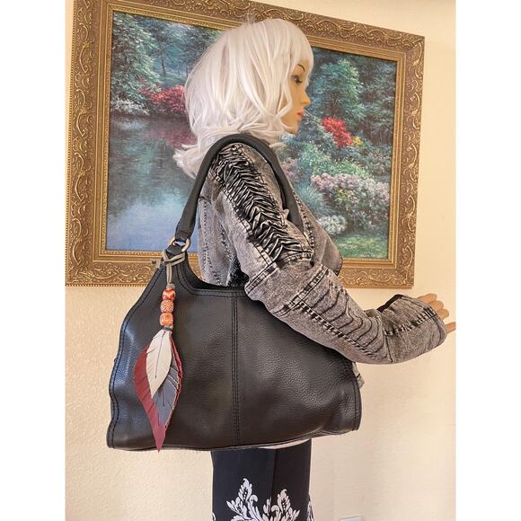 Cole Haan Black slouchy pebbled leather triangle black bag - Picture 3 of 8